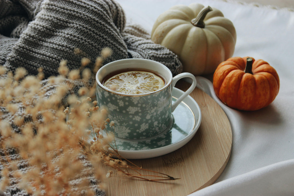 Luck in Every Sip: The Magic of Herbal Teas for St. Patrick’s Season and Autumn Evenings